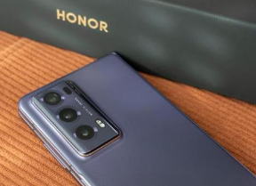 HONOR Magic V2全球最薄最轻的折叠手机